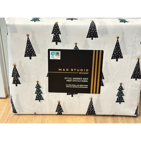Christmas Tree Max Studio Sheet Set- FULL - Picture 1 of 3